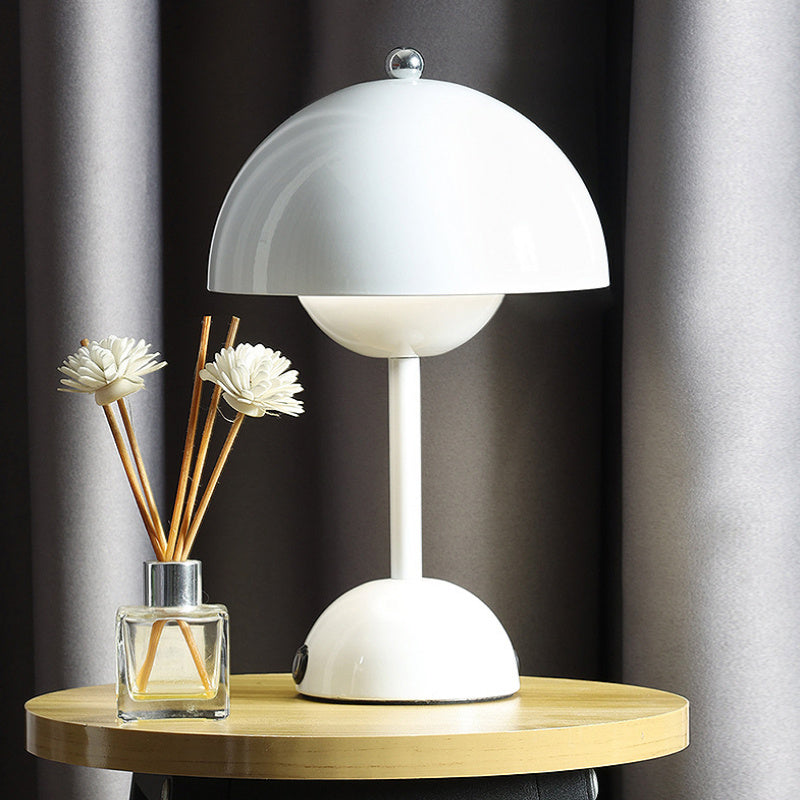 Nordic Flower Bud Lamp