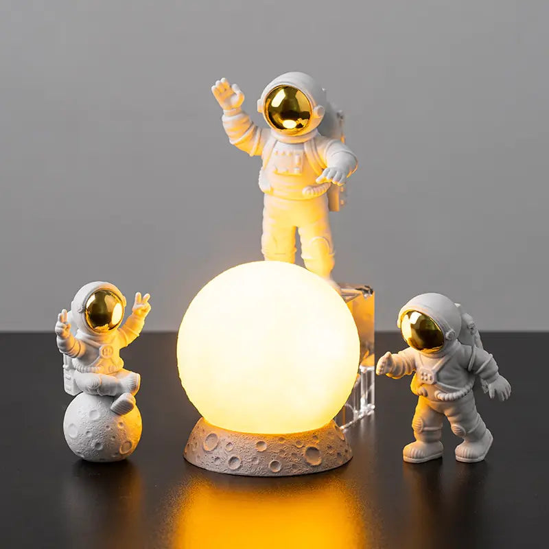 Astronaut & Moon Set