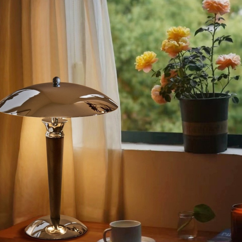 Mushroom Table Lamp