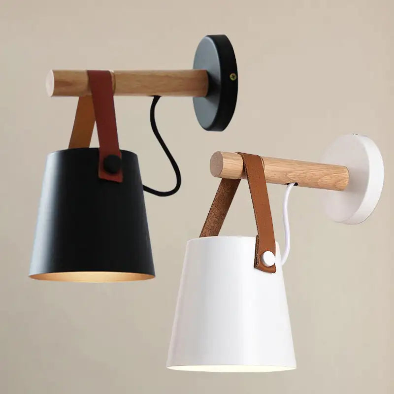 Riley Wooden Wall Lamp